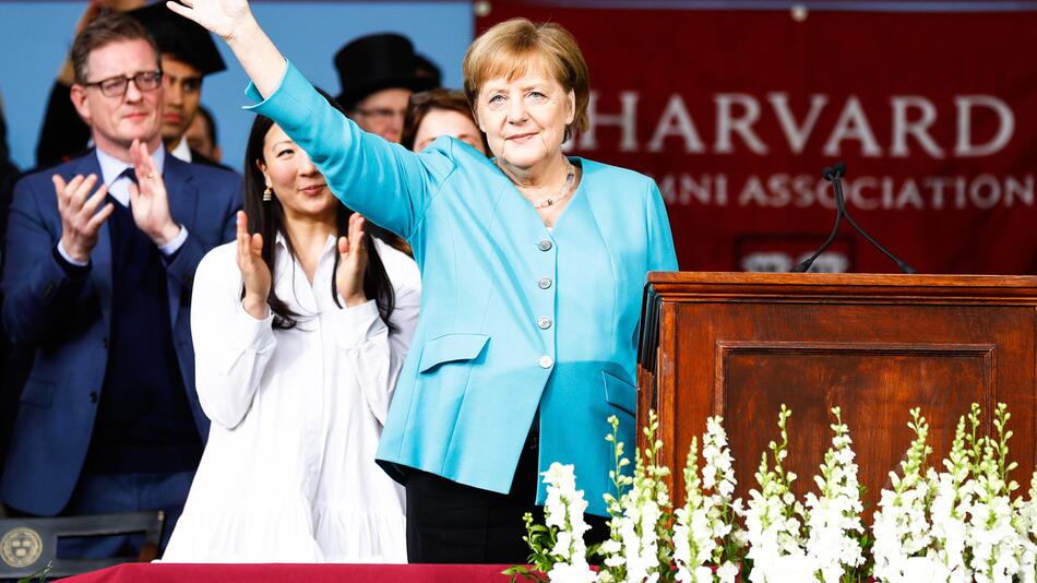 Angela Merkel, Harvard, Universität, USA, Rede, Winken, Gruss, Bundeskanzlerin, CDU