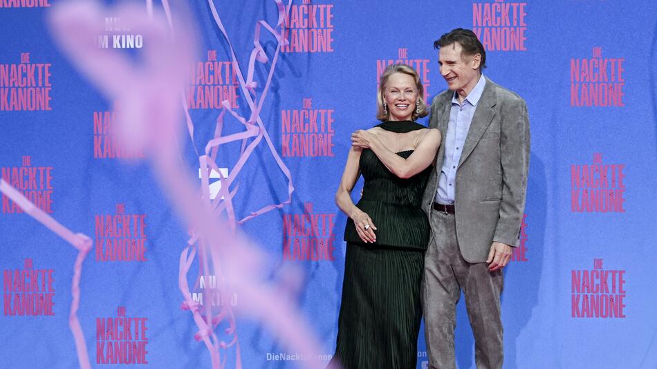 Liam Neeson und Pamela Anderson