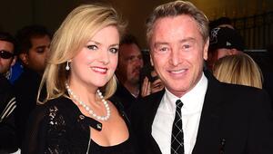 Riverdance-Star Michael Flatley nimmt öffentlich Abschied von seiner Ehefrau.