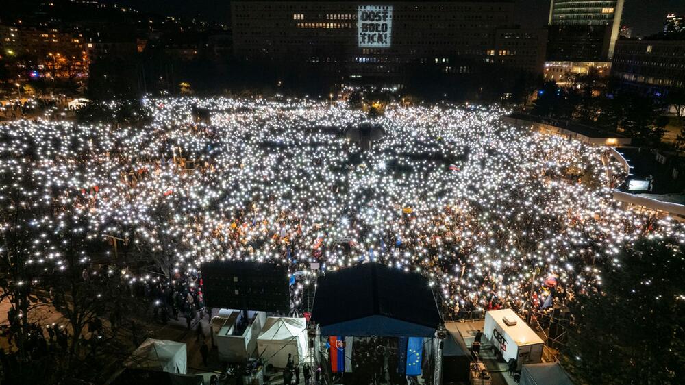 Slowakei: Proukrainische Proteste erinnern an Journalistenmord