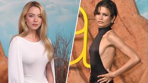 Sydney Sweeney (l.) kam in Weiss, Zendaya in Schwarz.