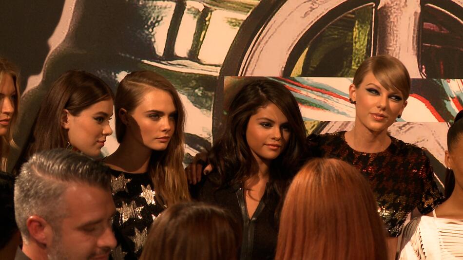 Spekulationen um Taylor Swifts Trauzeugin