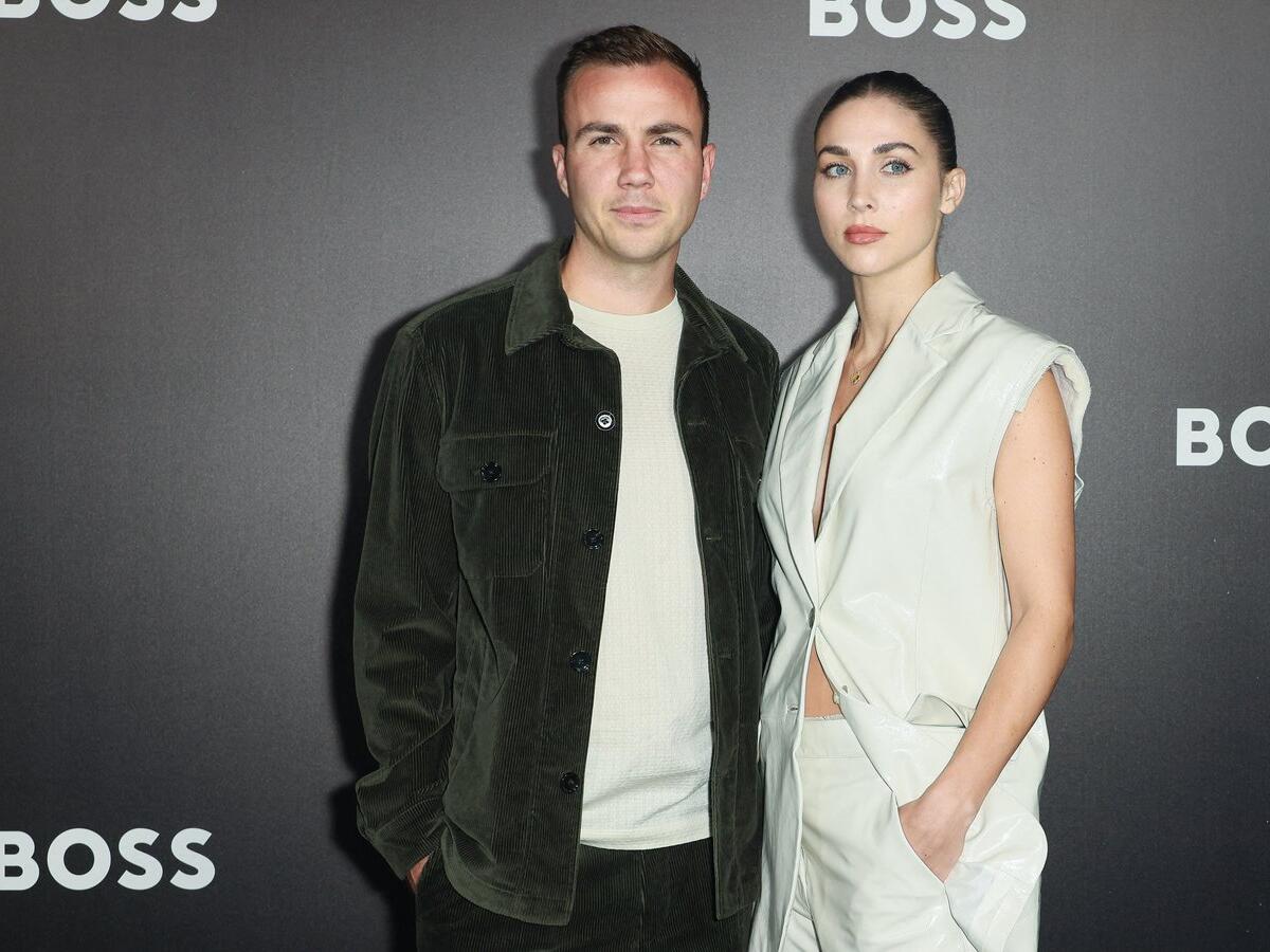 Kerry Carmody naked and always blowing away