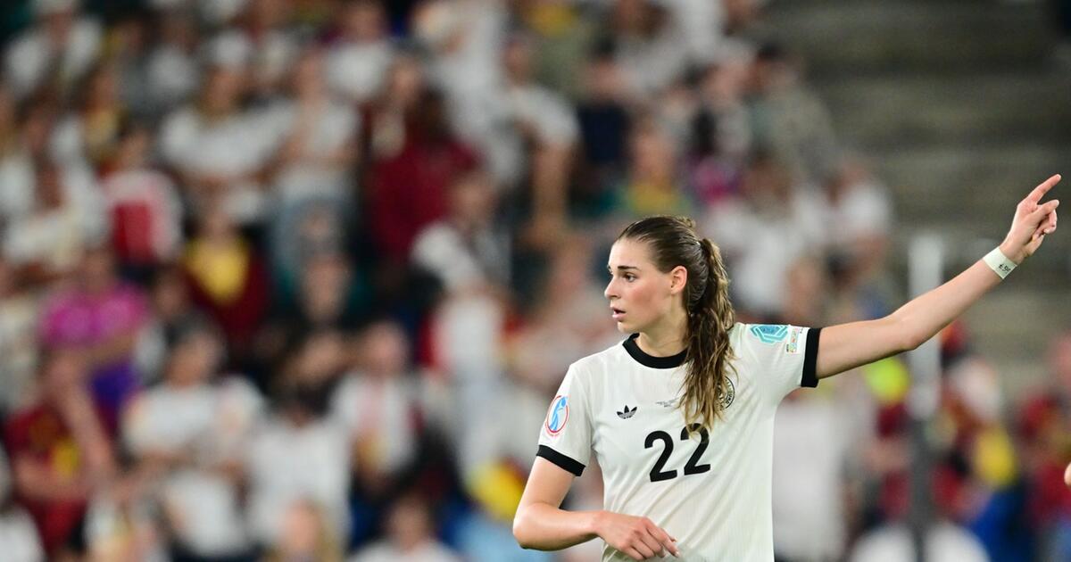Brand und Kett im Team des Turniers bei Frauen-EM Brand und Kett im Team des Turniers bei Frauen-EM