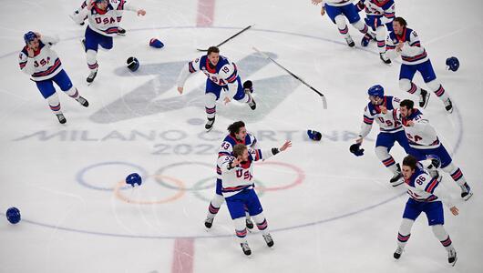 Nach dem entscheidenden Tor ist der Jubel bei den Amerikanern grenzenlos.