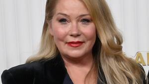 Christina Applegate wurde durch die Sitcom "Eine schrecklich nette Familie" berühmt. 2021 wurde ...