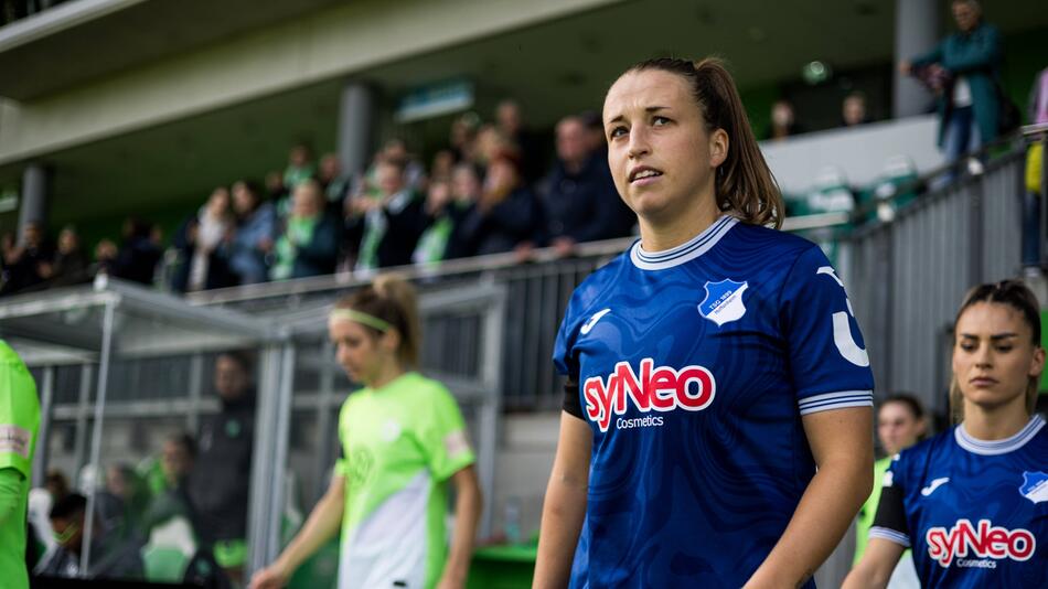 Michaela Specht, TSG Hoffenheim, VFL Wolfsburg, Fussball