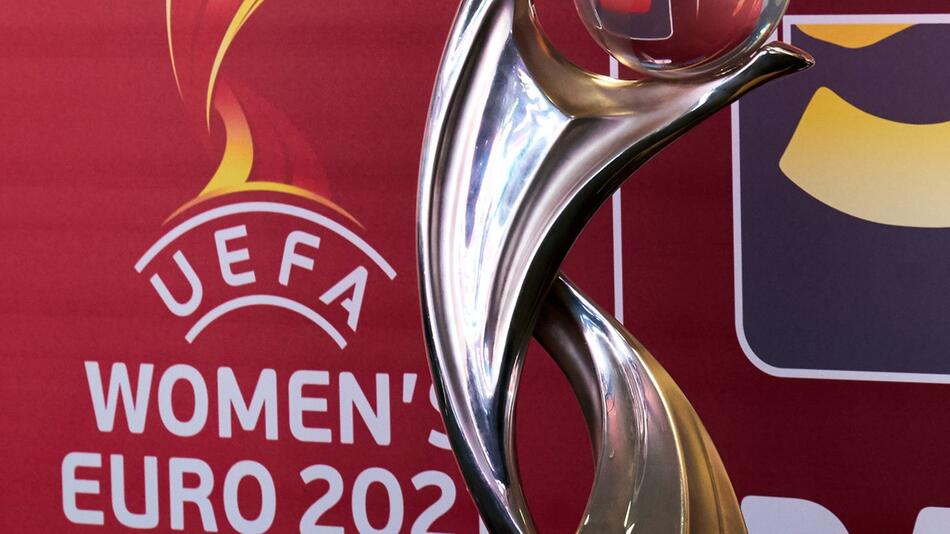 UEFA: Frauenfussball-EM in England im Sommer 2022