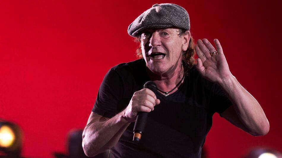 AC/DC um Sänger Brian Johnson geben schon jetzt eine Zugabe.