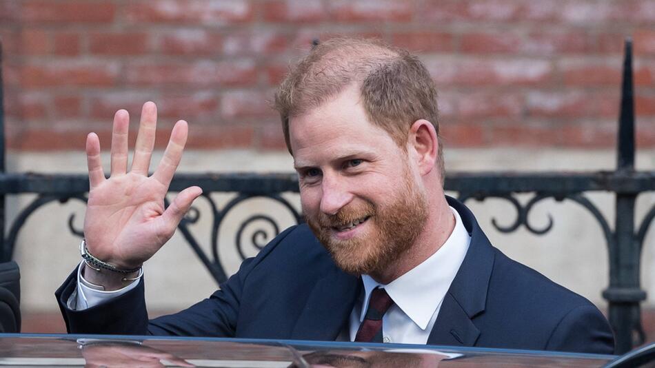 Prinz Harry wollte statt Mountbatten-Windsor lieber Spencer heissen.