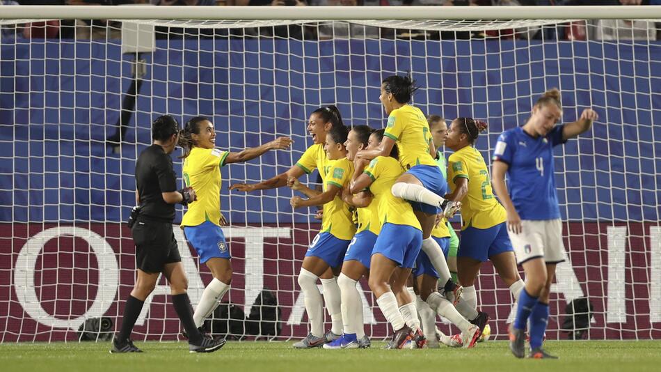 Frauenfussball-WM -Italien - Brasilien
