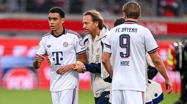 Fussball, Testspiele: 1. FC Heidenheim - FC Bayern München