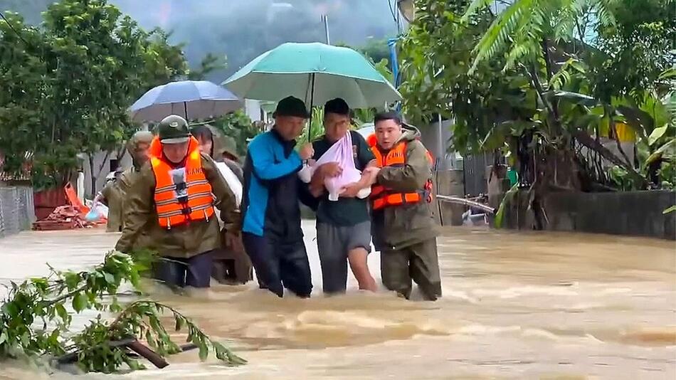 Taifun „Matmo”: Tote nach Überschwemmungen in Vietnam