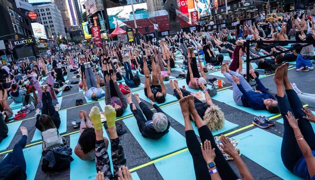 Yoga zur Sommersonnenwende in New York