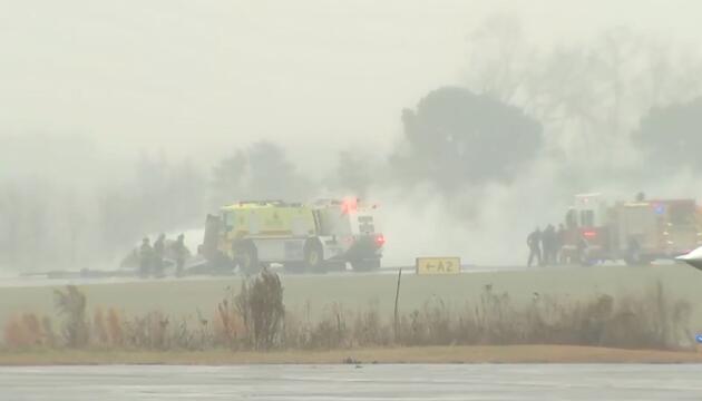 Flugzeug am Regionalflughafen in North Carolina abgestürzt