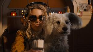 "Supergirl": Kara Zor-El alias Supergirl und ihr Hund Krypto fliegen von Planet zu Planet - sie ...
