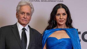 Michael Douglas schildert in seinen Memoiren, wie er seine heutige Frau kennengelernt hat.