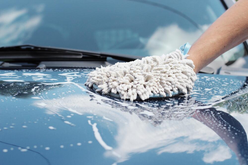 Handwäsche und schonende Autopflege