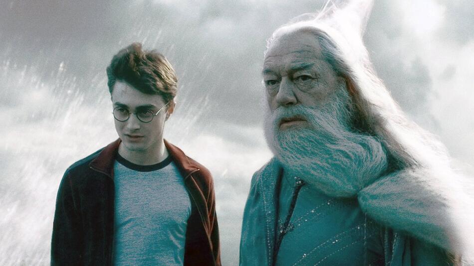 Wer beerbt Daniel Radcliffe (l.) und Michael Gambon?