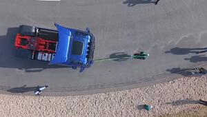 In 966 Metern zum Weltrekord: Lkw-Ziehen mit blosser Kraft