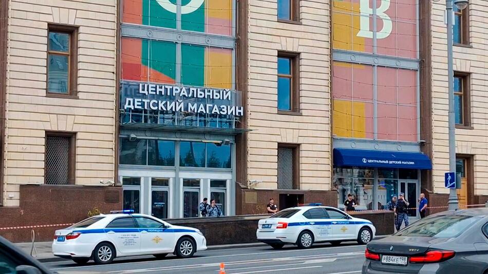 Gasballon explodiert in Kinderkaufhaus Djetski Mir
