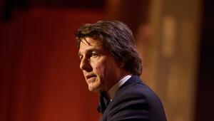 Das soll der Grund für einen überraschenden Umzug von Tom Cruise sein.