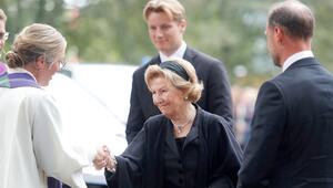 Königin Sonja nahm am Sonntag in der Kirche von Asker an einem Trauergottesdienst für Harald V ...