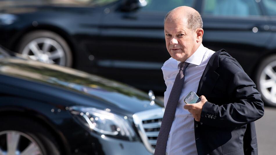 Olaf Scholz, Vizekanzler, Bundesfinanzminister, Dienstwagen, SPD, Berlin, 2019