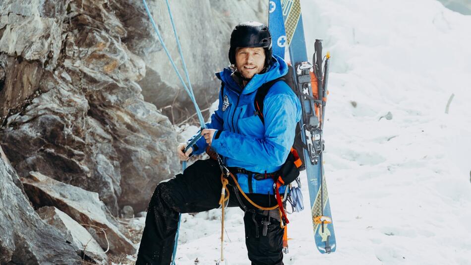 "Die Bergretter: Seelenfrieden": Markus Kofler (Sebastian Ströbel) im Einsatz.