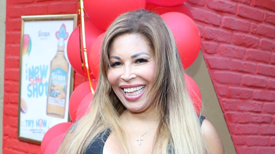 Patricia Blanco stellt sich der Herausforderung in "Villa der Versuchung".