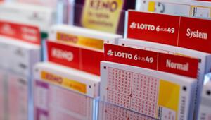 Lottoscheine in einer Lotto-Annahmestelle