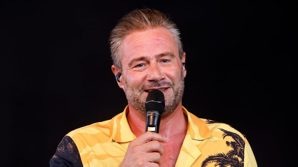 Überraschung in der "Giovanni Zarrella Show": Sasha lässt seine Kunstfigur Dick Brave wieder ...