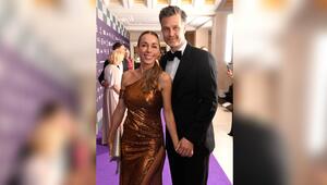 Beim Bundespresseball 2025 setzten Annemarie und Wayne Carpendale auf einen sehr ähnlichen Look ...