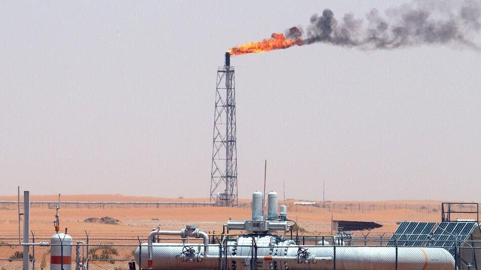 Ölfeld in Saudi-Arabien