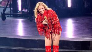 Helene Fischer bei einem Konzert ihrer "360° Stadion Tour" in Hannover.