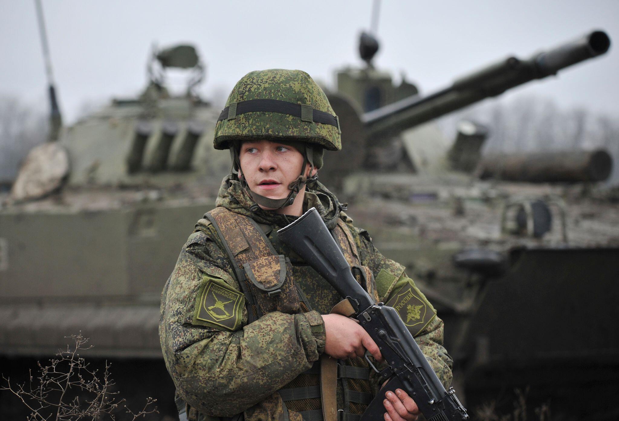 Военном ответить. Военный аналитик России. Российские войска. Российская армия. Русские военные на Украине.