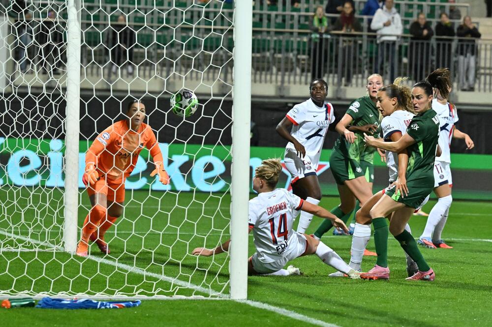 VfL Wolfsburg - Paris St. Germain