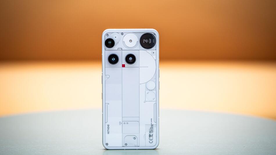 Rückseite des Nothing Phone 3
