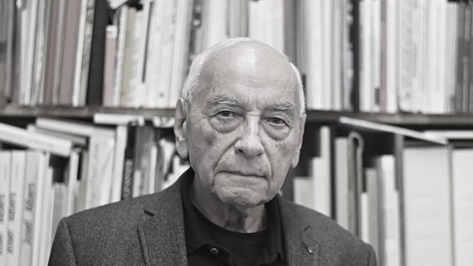 Eugen Gomringer