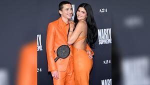 Timothée Chalamet und Kylie Jenner posierten am Montag im Samuel Goldwyn Theater in Beverly ...