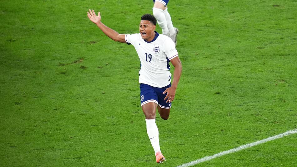 Ollie Watkins jubelt nach seinem entscheidenden Tor, das England ins EM-Finale führt