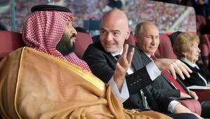 Mohammed Bin Salman und Gianni Infantino
