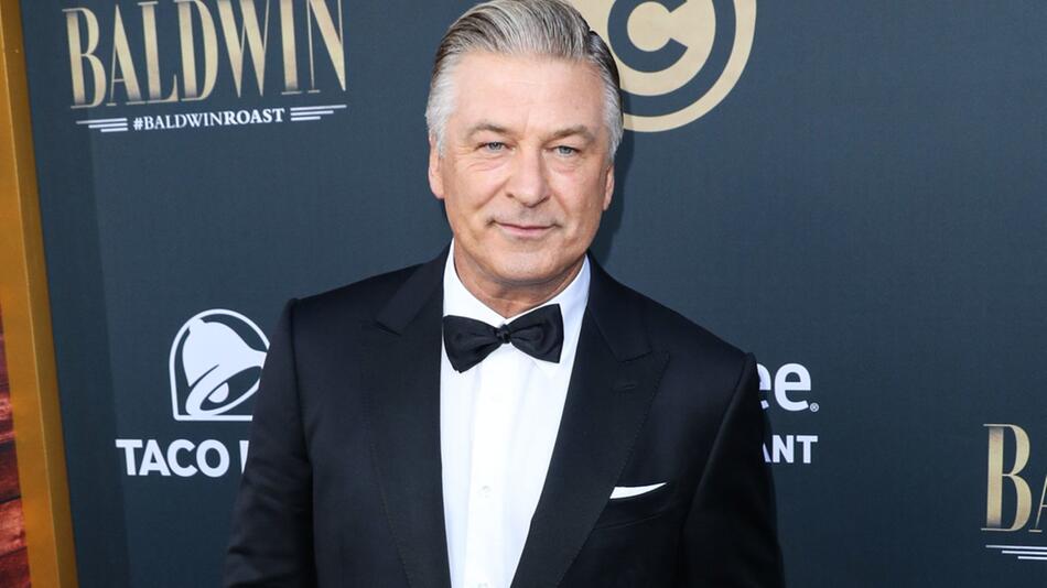 Die "Rust"-Waffenmeisterin wurde bereits verurteilt, nun soll Alec Baldwin in New Mexico der ...