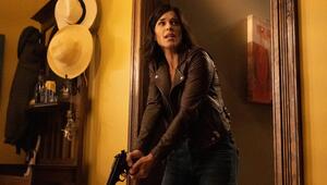 Nach einer Pause in "Scream 6" meldet sich Neve Campbell nun als Sidney Prescott zurück.
