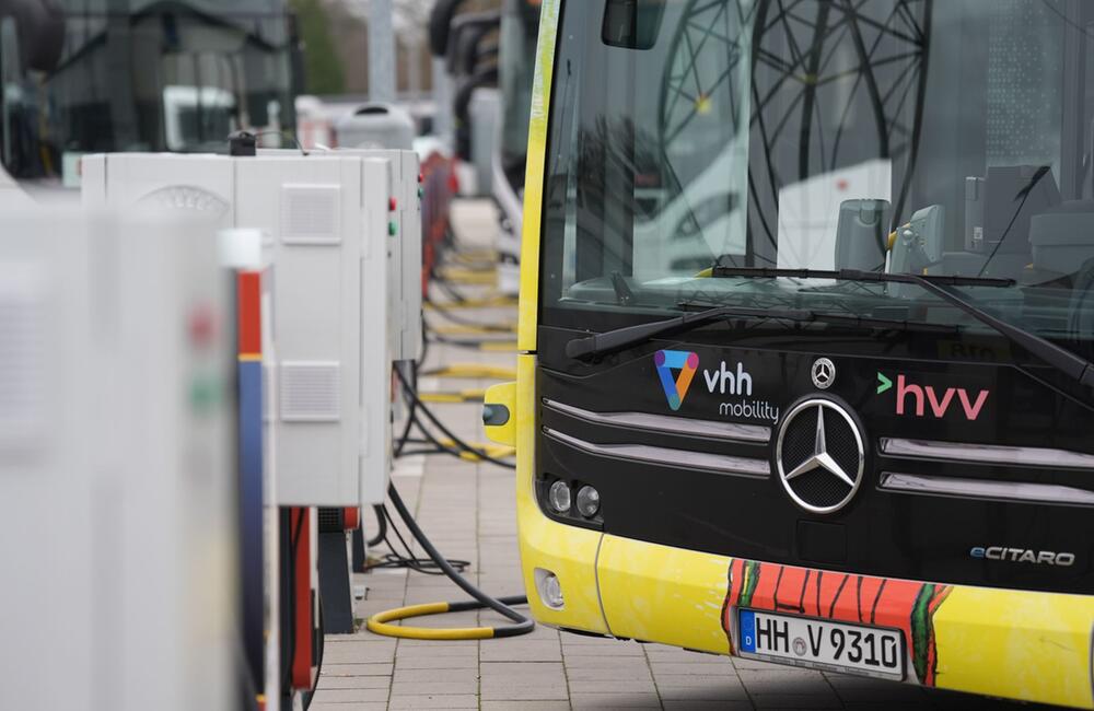 Bundesverkehrsminister Wissing übergibt E-Busflotte