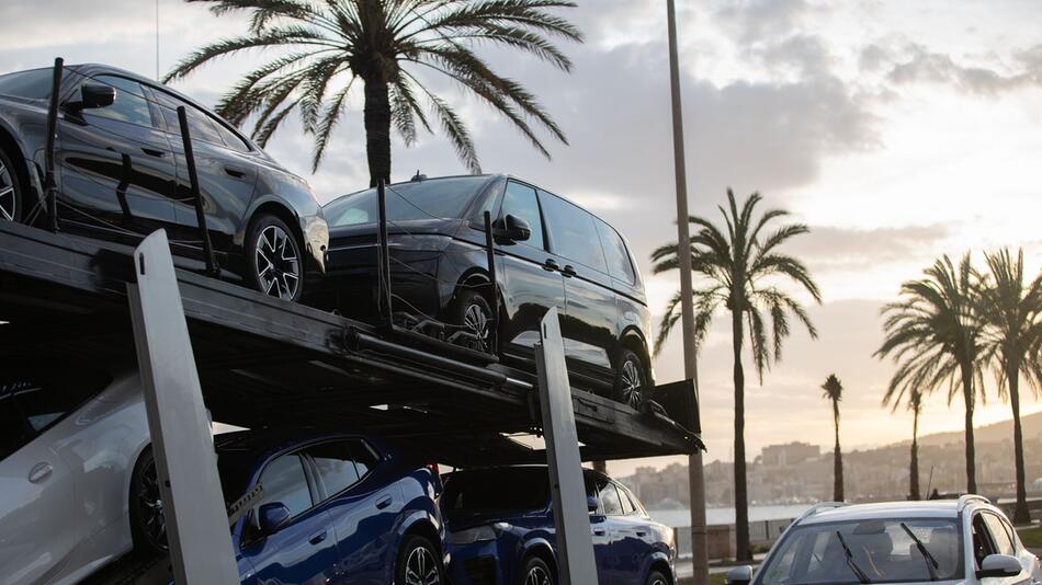 Autos LKW auf Mallorca