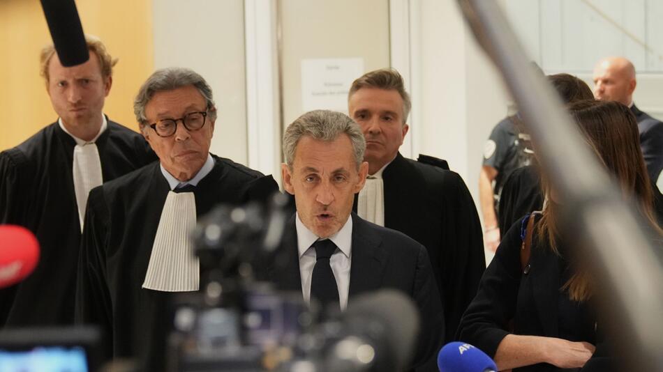 Prozess gegen ehemaligen Staatspräsidenten Sarkozy