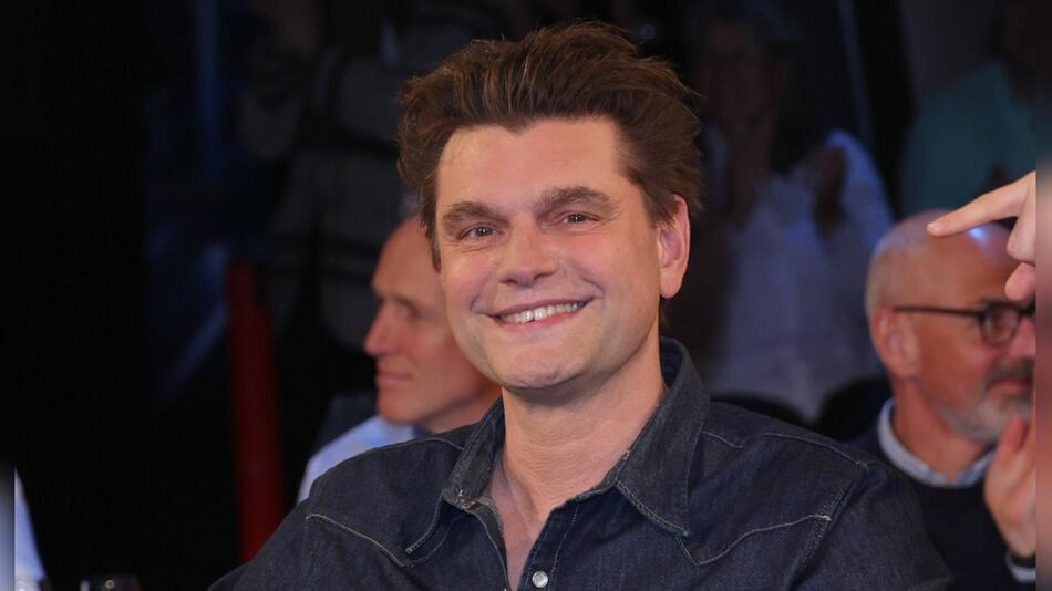 Lutz van der Horst ist vor allem durch seine satirischen Beiträge in der "heute-show" bekannt ...