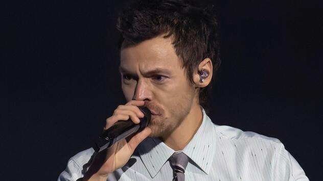Harry Styles, hier bei den Brit Awards 2026, hat mit einer besonderen Geste seinen verstorbenen ...
