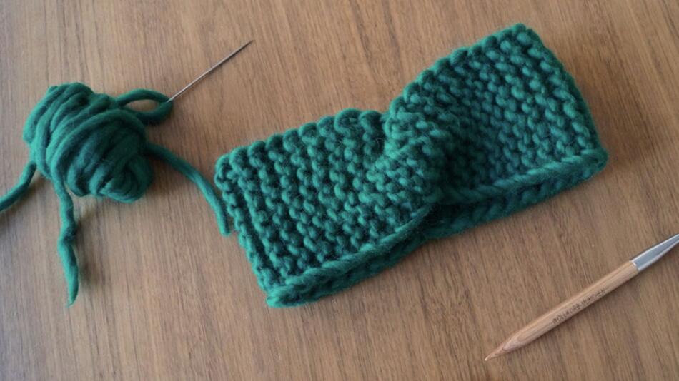 DIY Stirnband stricken nach einfacher Anleitung